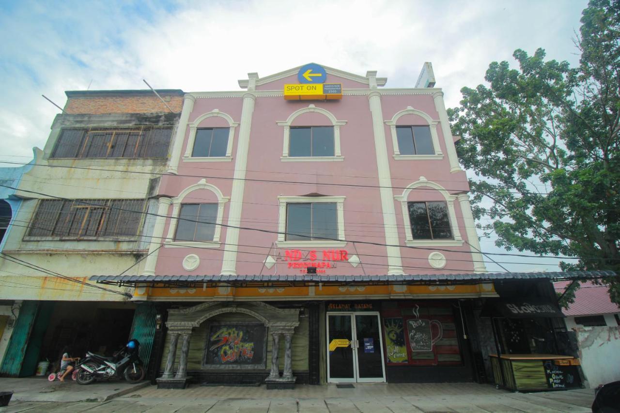 Spot On 2305 Andys Nur Penginapan Dumai Buitenkant foto