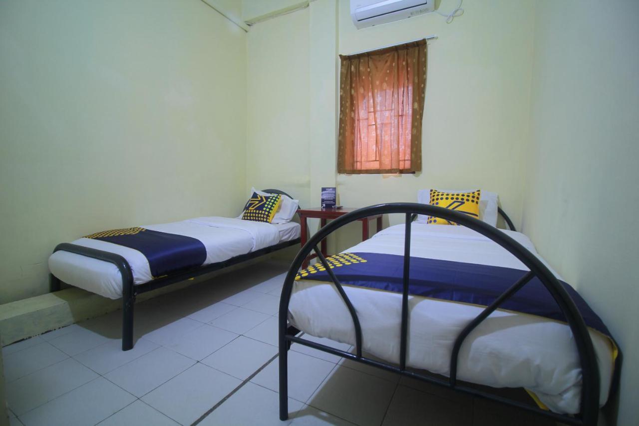 Spot On 2305 Andys Nur Penginapan Dumai Buitenkant foto