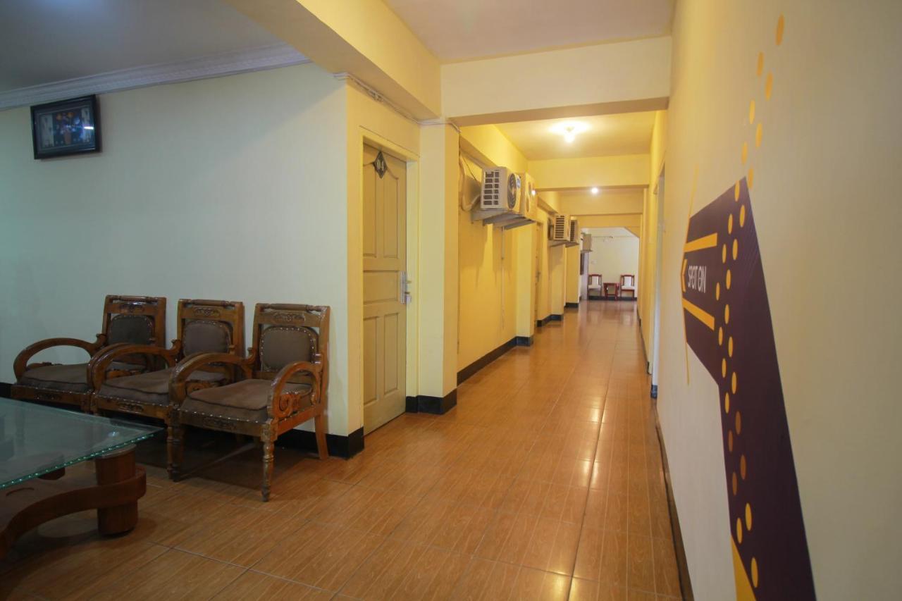 Spot On 2305 Andys Nur Penginapan Dumai Buitenkant foto