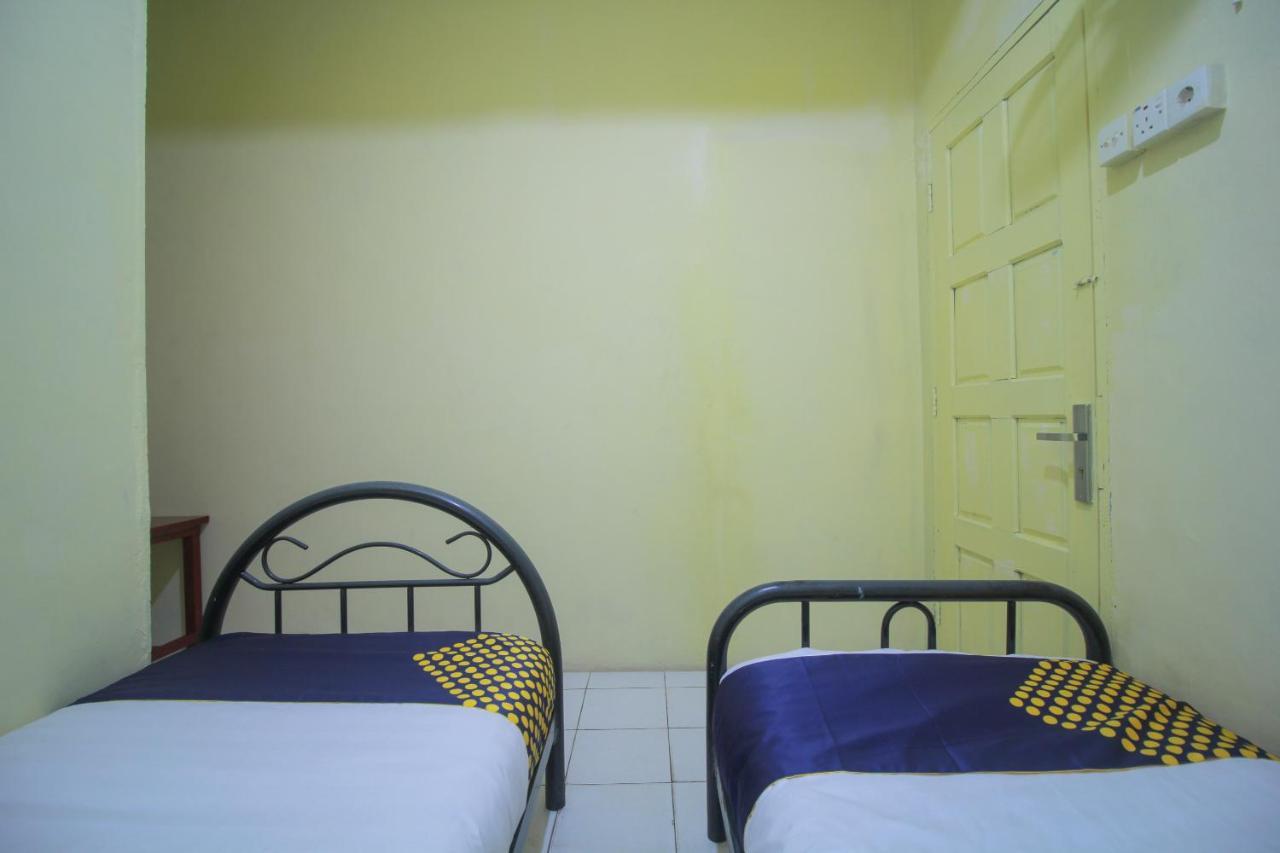 Spot On 2305 Andys Nur Penginapan Dumai Buitenkant foto